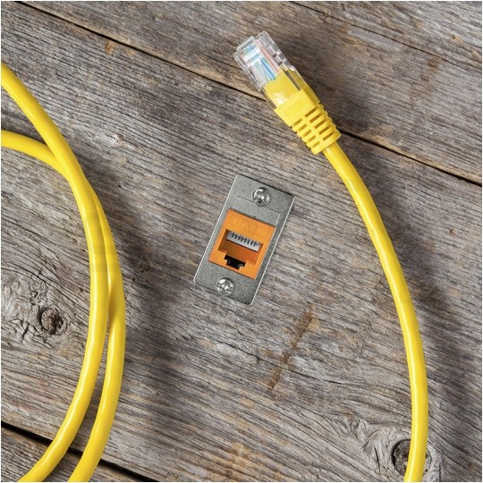 Adapter keystone pojedynczy metalowy 35,5x19,1mm montaż do obudowy NEKU