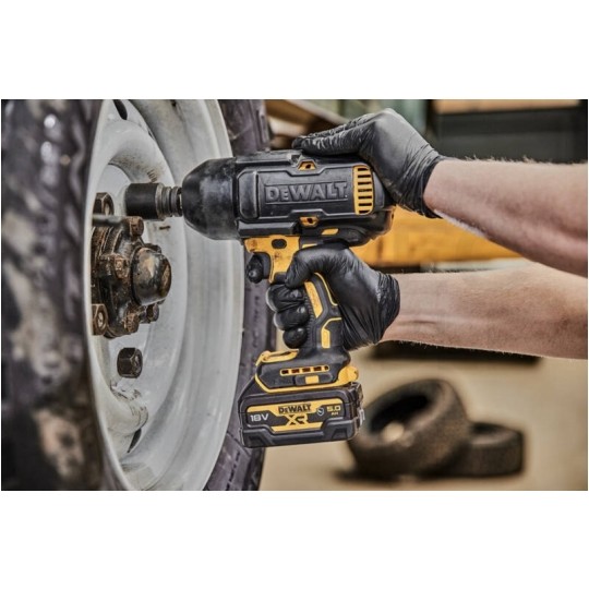 AKUMULATOROWY KLUCZ UDAROWY 1/2'' XR 18V 2*5.0AH GFN DEWALT