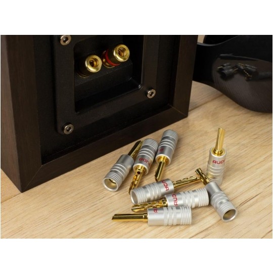 AUDA Prestige Wtyk głośnikowy typu BANAN skręcany półotwarty pozłacany czerwony