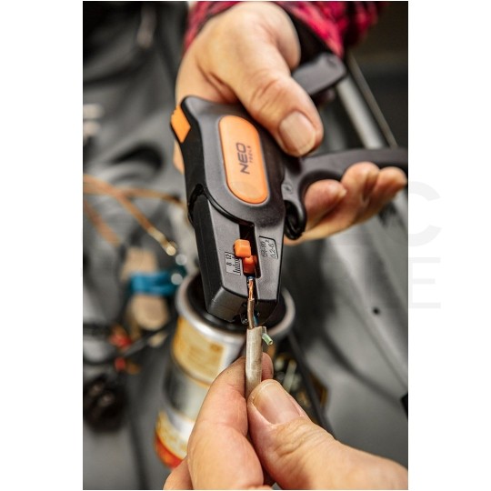 Automatyczny ściągacz izolacji uniwersalny 0,5-6,0mm2 do kabli okrągłych NEO 01-519