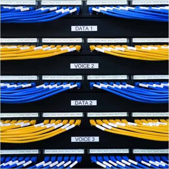Drukarka etykiet DYMO Rhino 4200 dla elektryka, instalatora, przemysłu [s0955990] + taśma DYMO IND 12mm