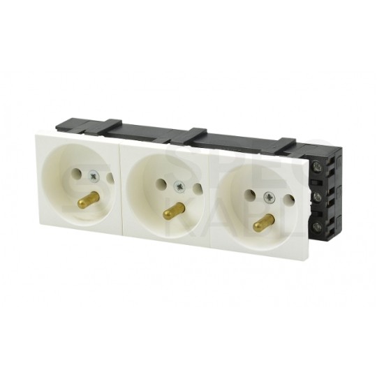 Gniazdo zasilające 3x 230V [2P+Z] 6M 135x45 białe Mediabox