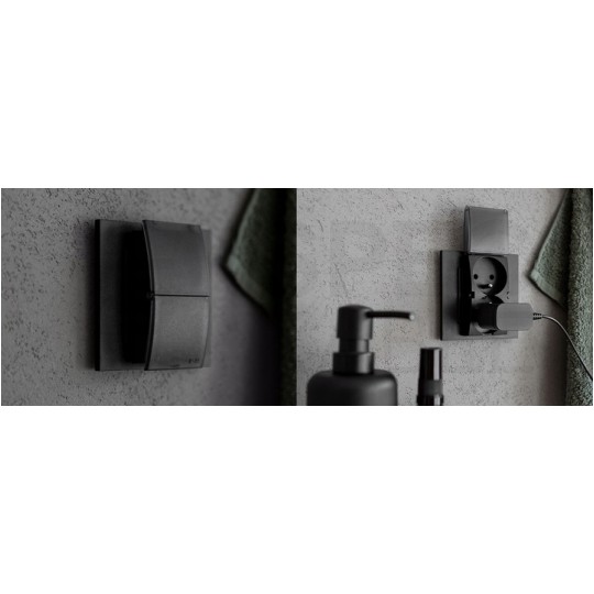 Gniazdo zasilające podwójne SIMON 55 z klapką i uszczelką IP44 białe matowe 2x [2P+Z] 16A z przesłonami Kontakt Simon TGZ2BMCZ.01/111