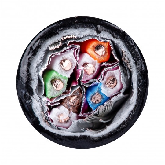 Kabel sieciowy S/FTP kat.7 skrętka 4x2x0,57mm zewnętrzny żelowany PE czarny SATEC