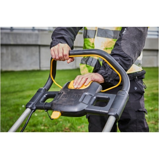 KOSIARKA DO TRAWY AKUMULATOROWA 48CM 2*18V 0*AH DEWALT