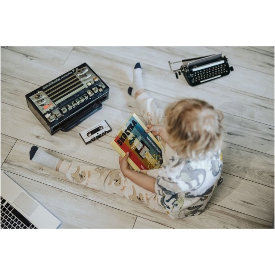 Książka dla dzieci "Skrętka na tropie retro technologii" Paweł Skiba + GRATIS patchcord NEKU