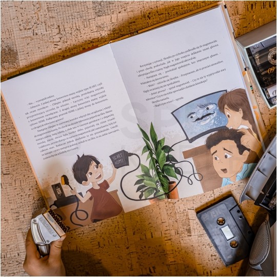 Książka dla dzieci "Skrętka na tropie retro technologii" Paweł Skiba + GRATIS patchcord NEKU