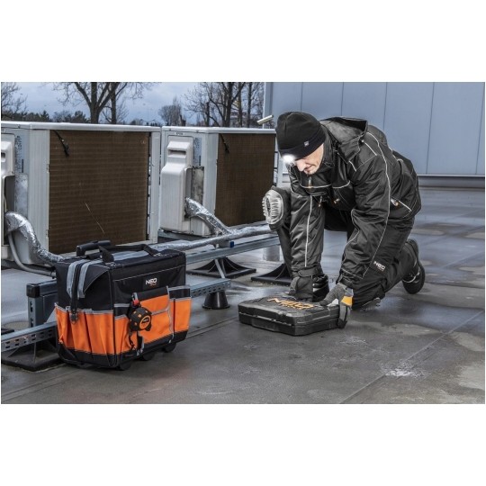 Kurtka ocieplana z kapturem, czarna Oxford robocza rozmiar M/50 NEO 81-570-M