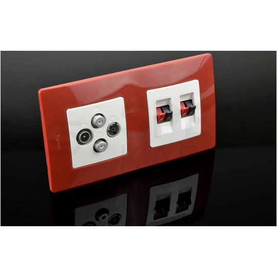 Łącznik pojedynczy NILOE biały 10AX Legrand