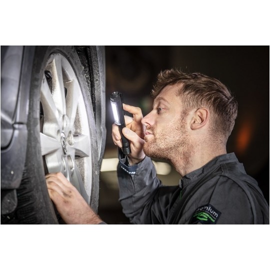 Latarka bateryjna LED 4W 400lm lampa inspekcyjna z magnesem i klipsem NEO 99-045