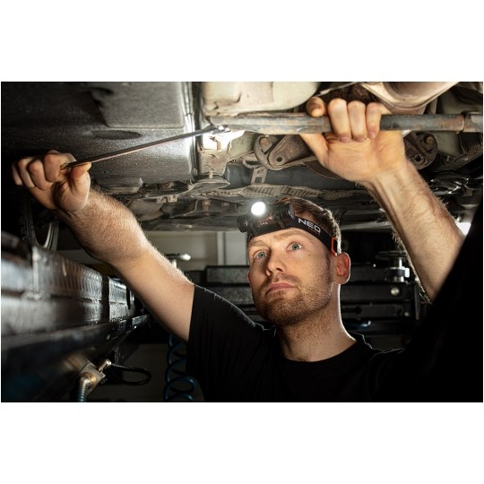 Latarka czołowa akumulatorowo / bateryjna LED 20W 2000lm IPX4 NEO 99-029