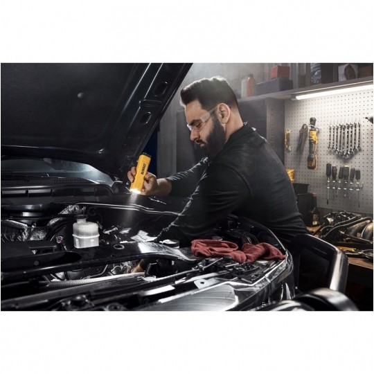 LATARKA LED 3 TRYBY 200-400-1200LM USB-C DEWALT