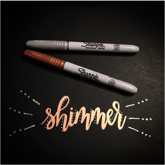 Marker permanentny metaliczny Sharpie Metallic złoty z końcówką 1,4mm wodoodporny