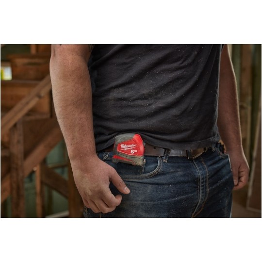 Miara zwijana metrówka 5m / 25mm PRO COMPACT nylon czarno-czerwona MILWAUKEE