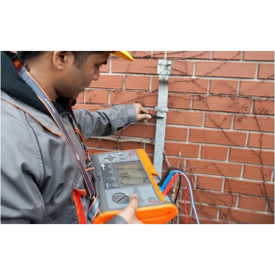 Miernik rezystancji uziemienia SONEL MRU-21 do pomiarów ochronnych i ciągłości połączeń