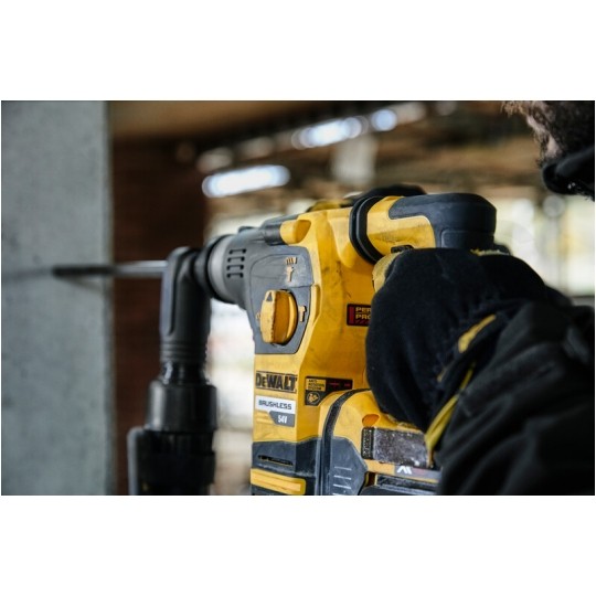 MŁOTOWIERTARKA 54V SDS-PLUS XR 2*6.0AH DEWALT