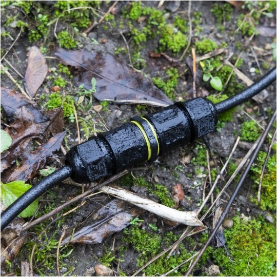 Mufa kablowa z dławikami na kable do 3x2,5mm2 hermetyczna IP68 prosta średnia czarna ELCAN