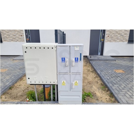 Obudowa termoutwardzalna SSTN 26x42 / 260x420x250mm skośny daszek, lakierowana (zawiera kątowniki) IP44 IK10 INCOBEX