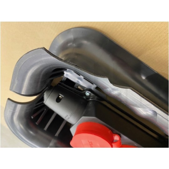 OUTLET Rozwijak do kabli z listwa elektryczną ( brak kabla w zestawie ) 3xGN typ F IP44 Qbrick System Custom Cable Winder Set