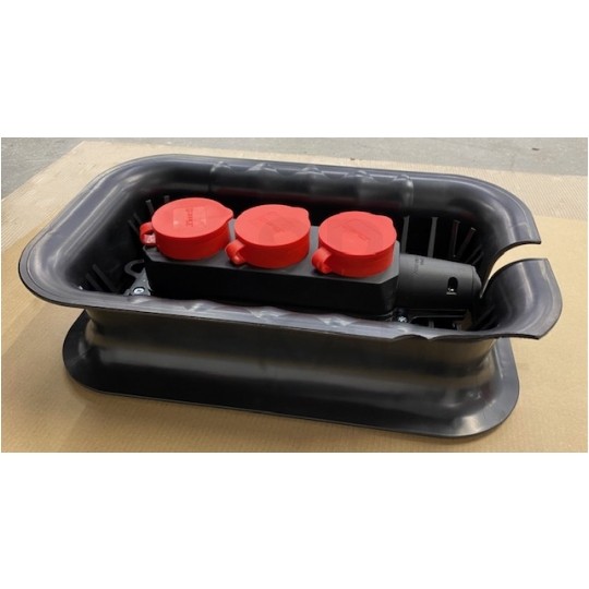 OUTLET Rozwijak do kabli z listwa elektryczną ( brak kabla w zestawie ) 3xGN typ F IP44 Qbrick System Custom Cable Winder Set