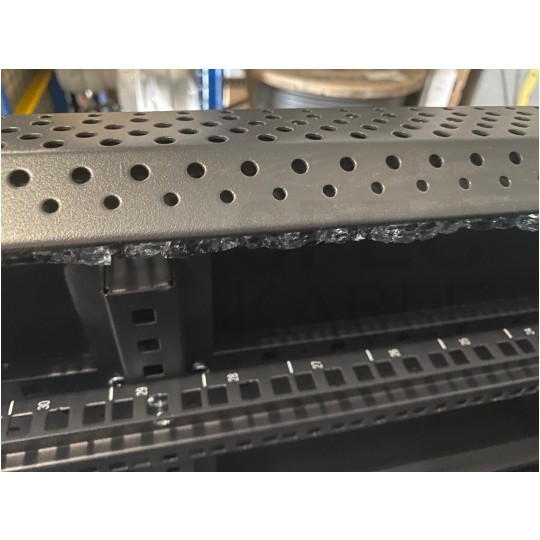 OUTLET Szafa stojąca RACK 19" 32U 600x600mm drzwi szklane czarna NEKU FLR + wyposażenie