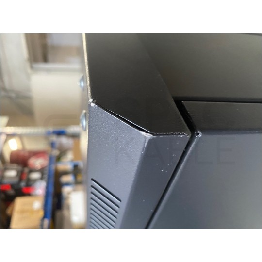 OUTLET Szafa stojąca RACK 19" 32U 600x600mm drzwi szklane czarna NEKU FLR + wyposażenie