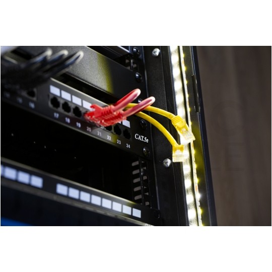 Patch panel RACK 19" kat.5e 24p UTP z półką 1U czarny NEKU