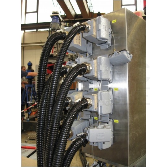 Peszel ochronny metalowy Anaconda Multitite roz.20 rura karbowana elastyczna FCC w powłoce PVC 1250N UV IP67 czarny 10m