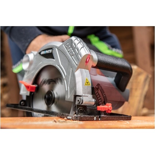 Piła, pilarka tarczowa, krajzega sieciowa 230V 1800W do cięcia drewna, tarcza 210x30mm GRAPHITE 58G493