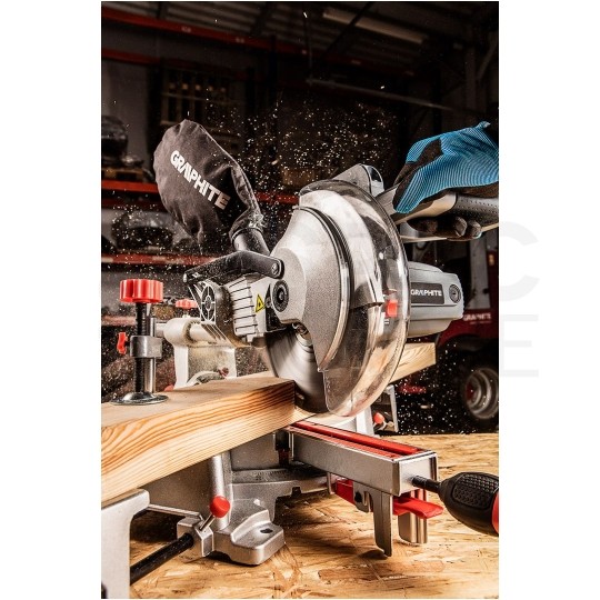 Piła, pilarka ukosowa sieciowa 230V 1800W z funkcją posuwu, tarcza 254x30mm w zestawie z akcesoriami GRAPHITE 59G812