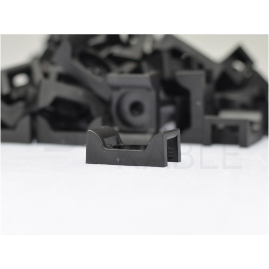 Podstawki montażowe przykręcane MOPP 27x16mm czarne UV 100szt. do opasek zaciskowych