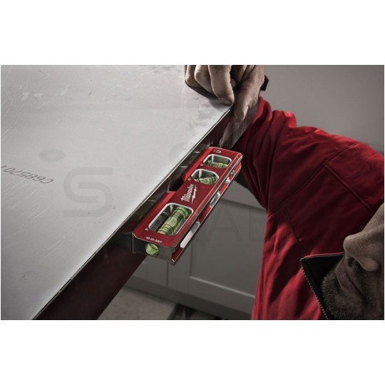 Poziomica aluminiowa 17cm (3 libelle) magnetyczna czerwona TORPEDO MILWAUKEE