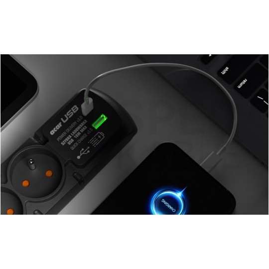 Przedłużacz elektryczny Listwa zasilająca antyprzepięciowa ACAR F4 na 4 gniazd [2P+Z] + ładowarka QC USB A+C z wyłącznikiem czarna 1,5m