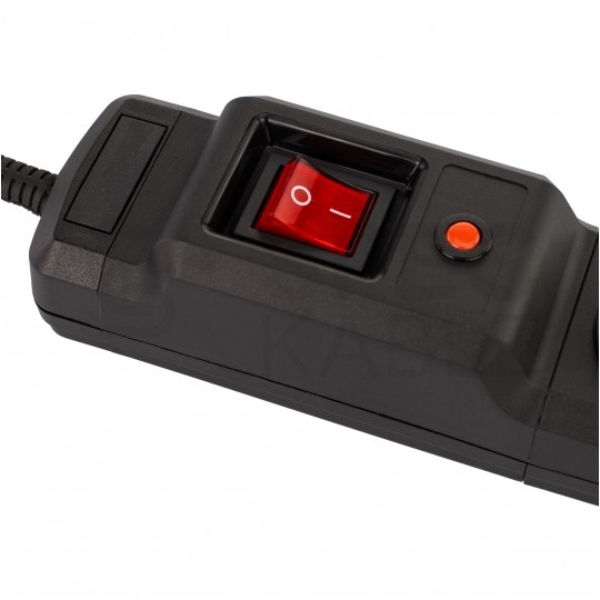 Przedłużacz elektryczny Listwa zasilająca antyprzepięciowa ARCON Multi M3 na 3 gniazda [2P+Z] z wyłącznikiem czarna 1,5m