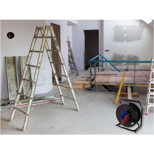 Przedłużacz siłowy zwijany na bębnie Rozgałęźnik budowlany na 1 gniazdo siłowe [5p] 400V 16A + 2 gniazda [2P+Z] 230V 16A IP44 na kablu OW 5x2,5mm2 50m