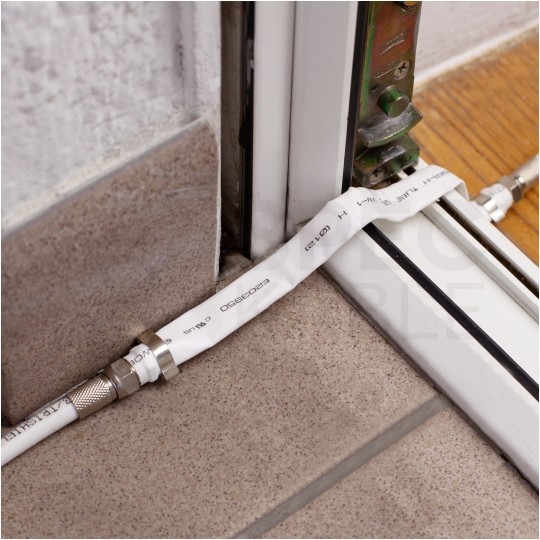 Przejście okienne Łącznik antenowy F (gniazdo / gniazdo) płaski 21cm