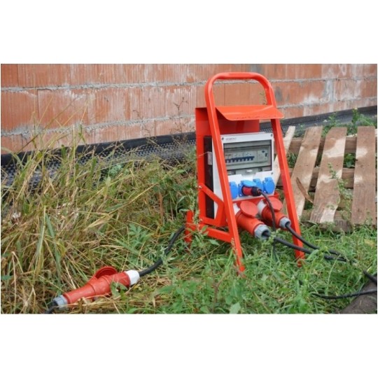 Rozdzielnica budowlana TD-S/FI SET hermetyczna IP44 Wyposażona na stojaku + 32A/[5P] + 16A/[5P] + 4x230V/[2P+Z] + wtyk 32A/[5P] DOKTORVOLT DV-6238-F