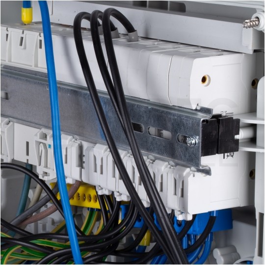 Rozdzielnica budowlana TR-S/FI hermetyczna IP44 Wyposażona + 32A/[5P] + 2x16A/[5P] + 4x230V/[2P+Z] + wtyk 32A/[5P] DOKTORVOLT DV-1437-F