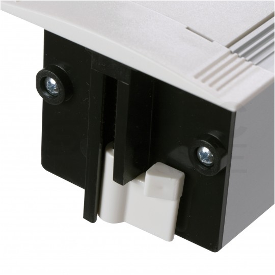 Simon 480 Listwa zasilająca na 3 gniazda + 2 gniazda USB (typ A + typ C) biała