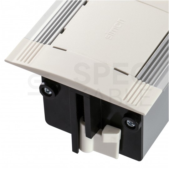 Simon 480 Listwa zasilająca na 3 gniazda + 2 gniazda USB (typ A + typ C) biała