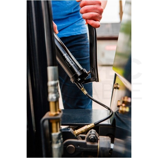 Smarownica dźwigniowa 400cm3 z wężykiem 8x300mm NEO 11-500