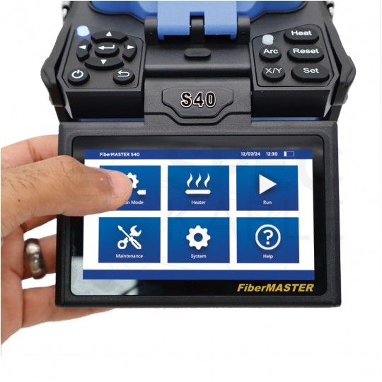 Spawarka światłowodowa FiberMASTER S40 z wyrównaniem do płaszcza, z zestawem akcesoriów