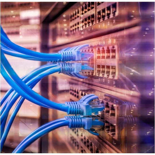 Szafa wisząca RACK 19" 4U 450mm drzwi szklane czarna GTS zdejmowane boki Seria AD