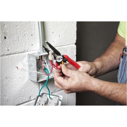 Szczypce wielofunkcyjne 7w1 dla elektryka do prac elekroinstalacyjnych MILWAUKEE