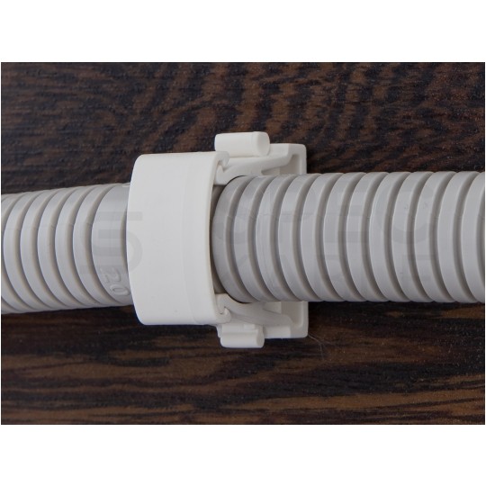 Uchwyt zamykany UZ-25 biały do rur elektroinstalacyjnych gładkich RLm-25 i peszli KOMPLET 5szt.