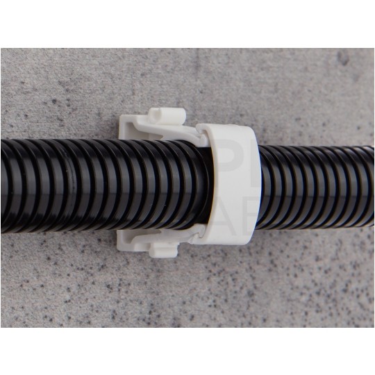 Uchwyt zamykany UZ-40 biały do rur elektroinstalacyjnych gładkich RLm-40 i peszli KOMPLET 5szt.