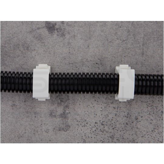 Uchwyt zamykany UZ-40 biały do rur elektroinstalacyjnych gładkich RLm-40 i peszli KOMPLET 5szt.