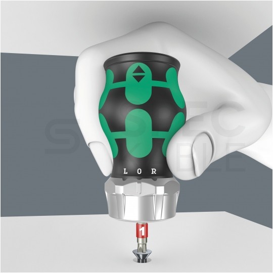 Wkrętak krótki, uchwyt bitów z magazynkiem i w zestawie z 6 bitami Stubby WERA