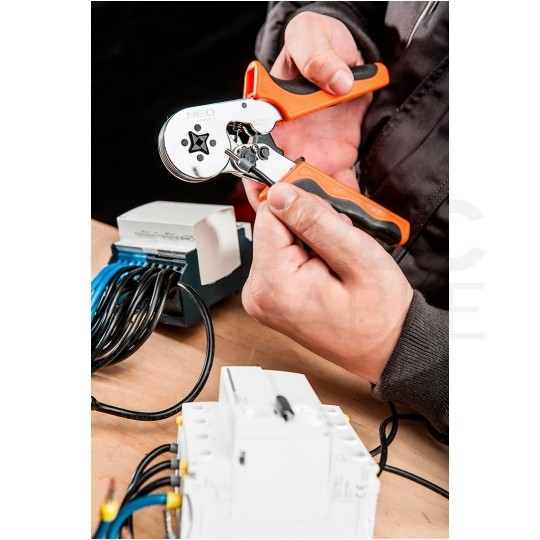 Zaciskarka Praska do tulejek kablowych 0,25-6mm2 z matrycą czworokatną NEO 01-507