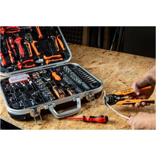 Zestaw narzędzi dla elektryka 1000V 108szt. w walizce NEO 01-310Z